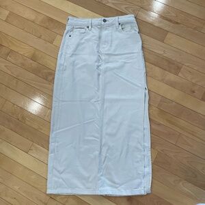 Off-White Jean Skirt with slit on the side - Size Small